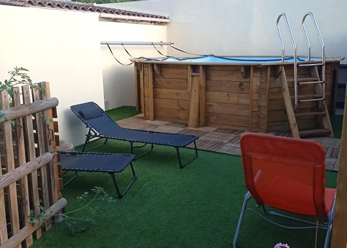 Oda ve Kahvaltı L'estuaire 3*